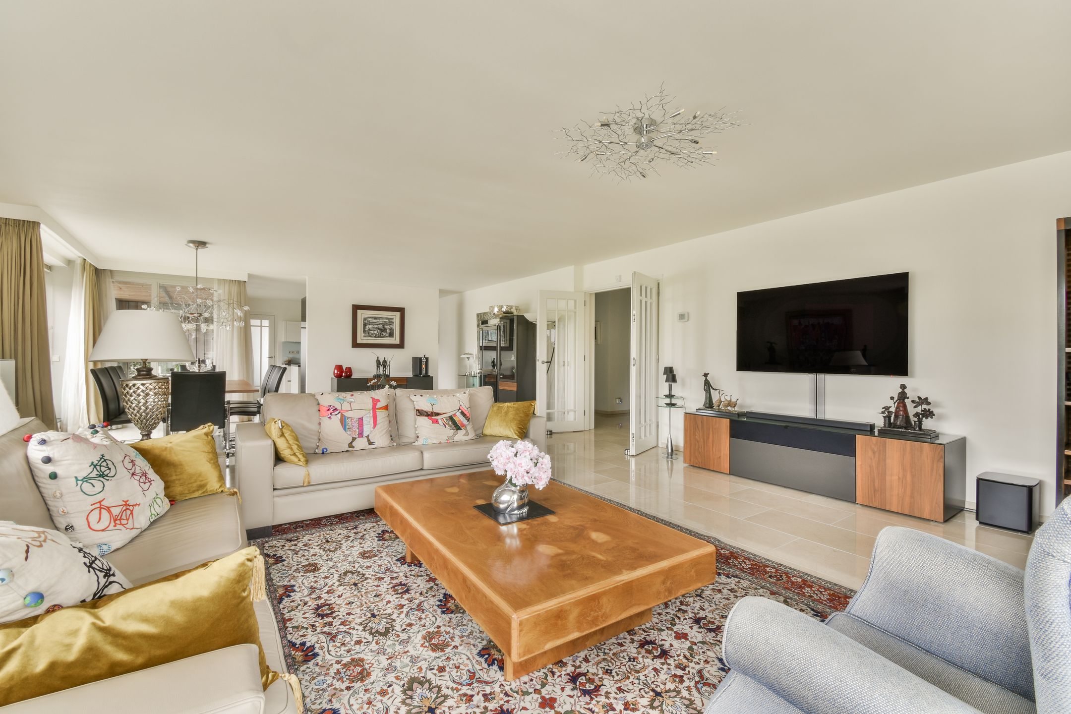 Photo 3 of Willem van Weldammelaan 131