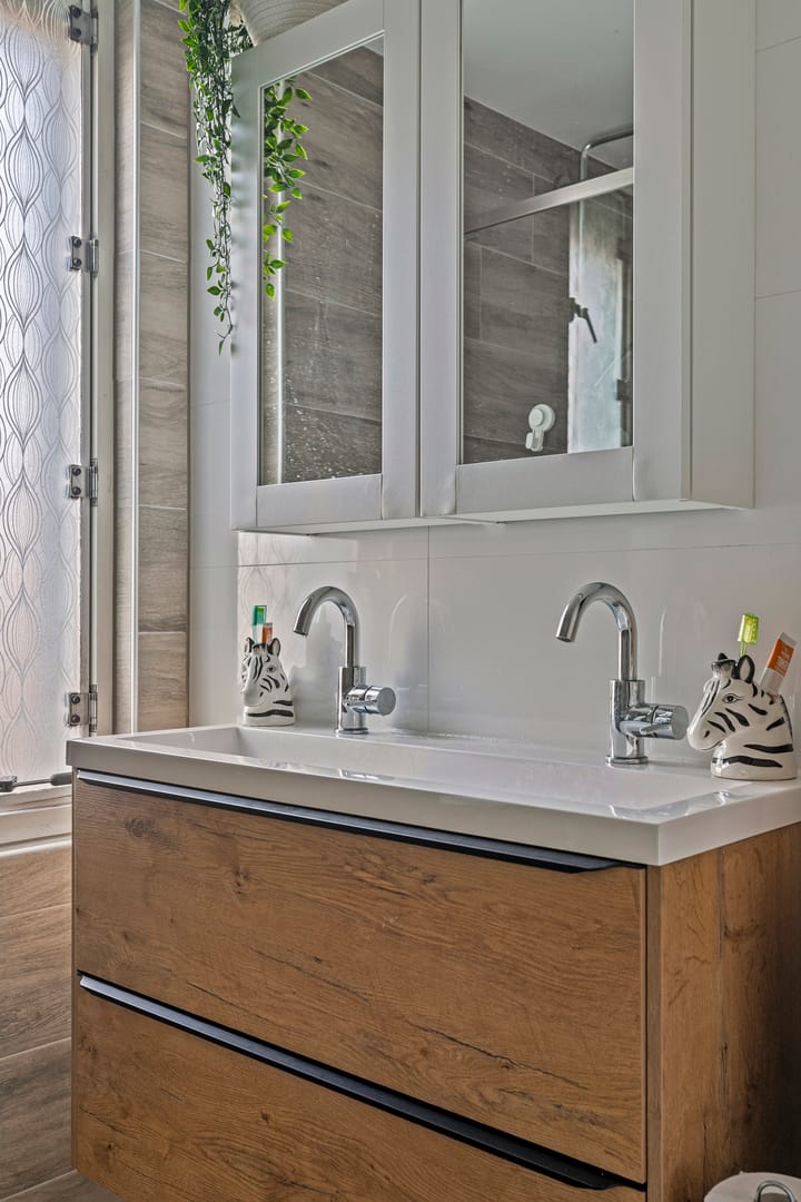 Foto 14 van Contrabasweg 111