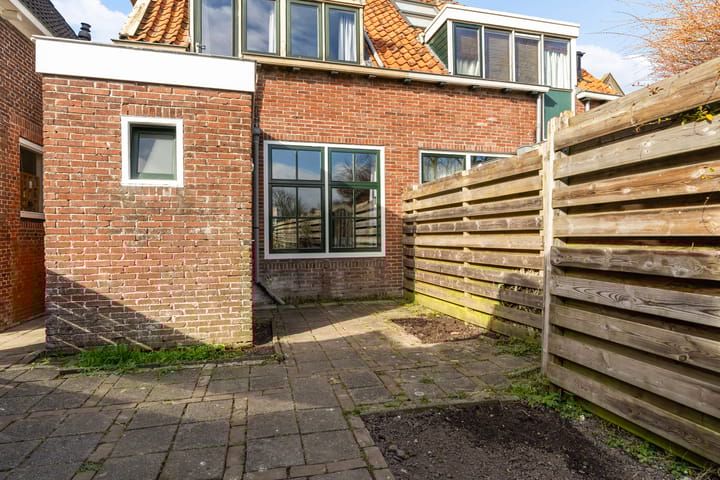 Foto 26 van Sânpaed 14