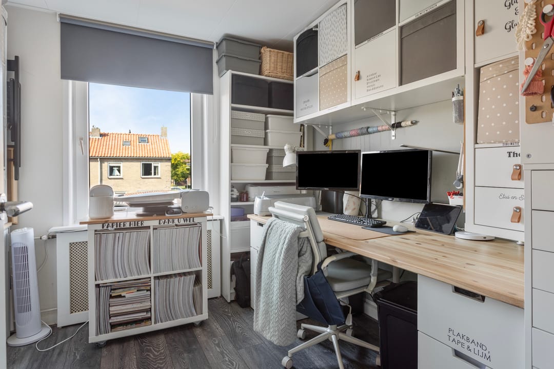 Photo 17 of Gijsbertus Voetiusstraat 11