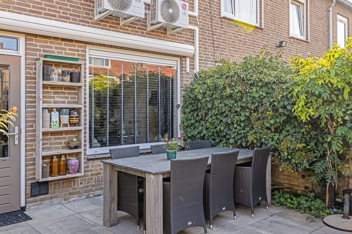 Photo 22 of Gijsbertus Voetiusstraat 11