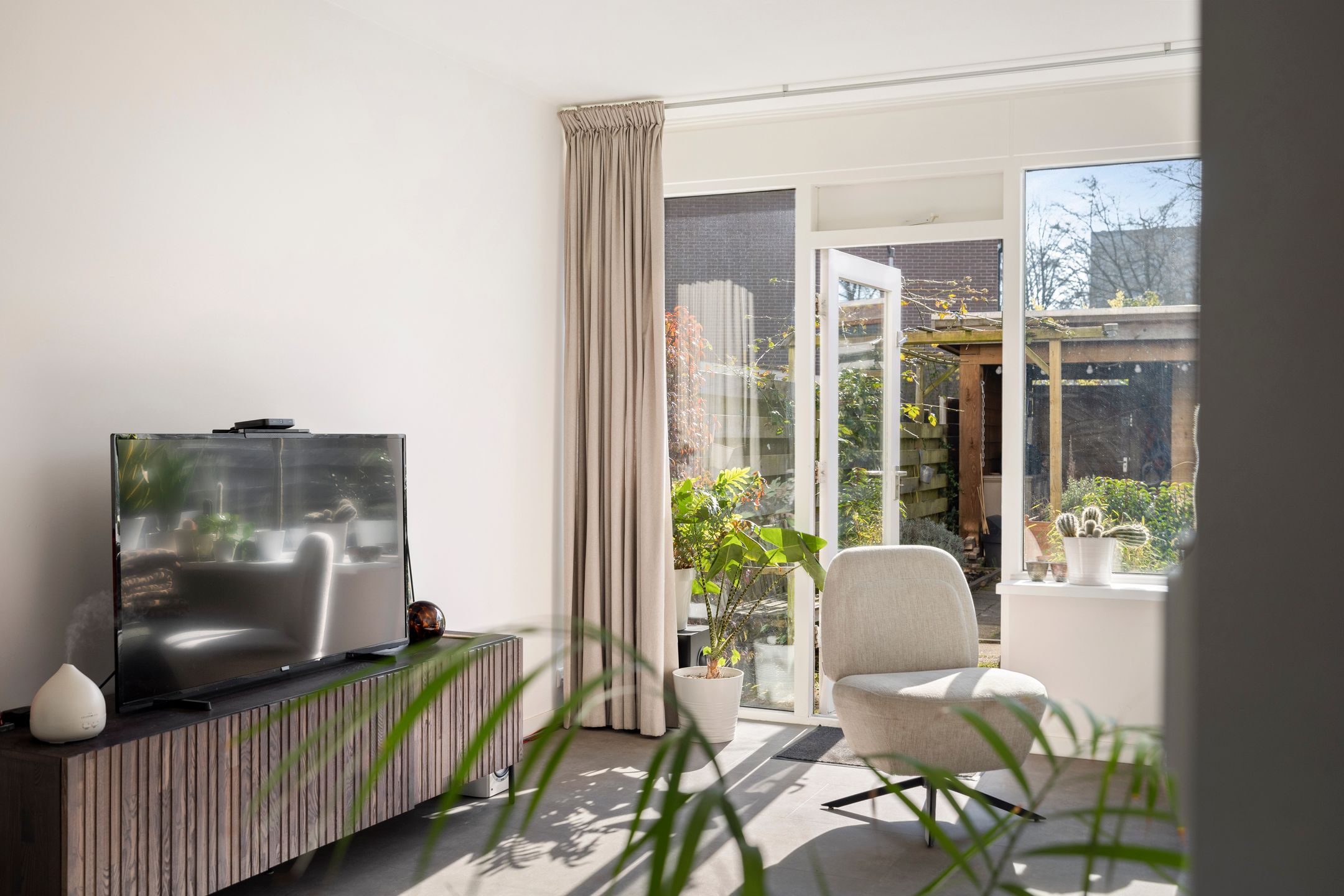 Foto 3 van Lodeizengaarde 23