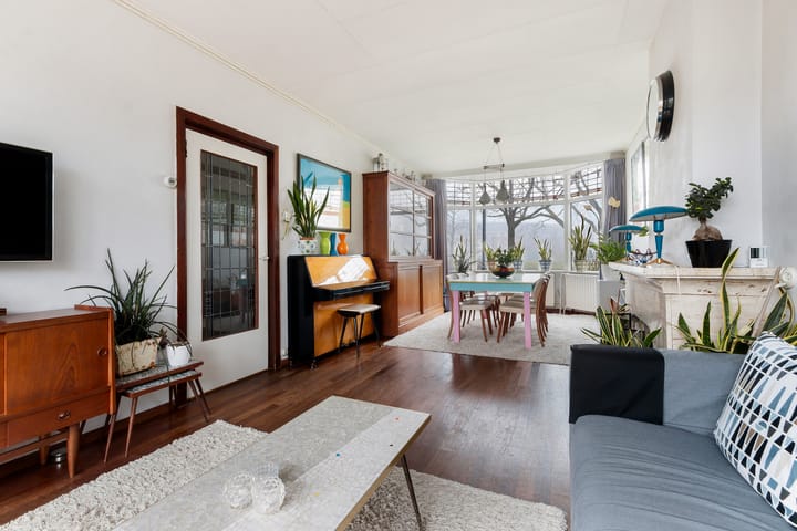 Foto 15 van Van Baerlestraat 30