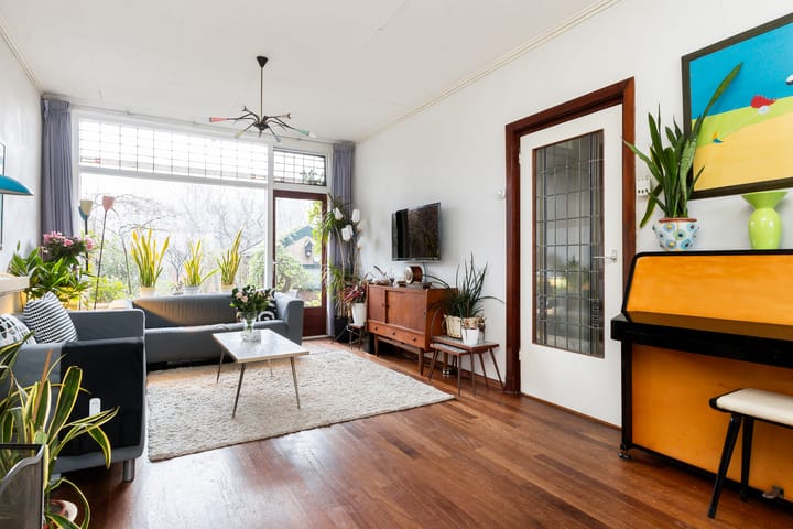 Foto 12 van Van Baerlestraat 30