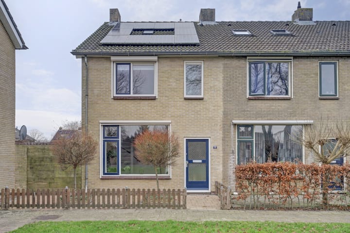 Foto 1 van Leeuweriklaan 12