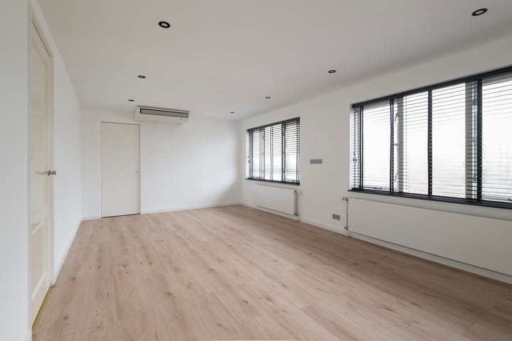 Photo 12 of Slinge 62