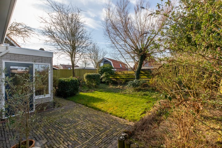 Foto 3 van Bisschopstraat 43