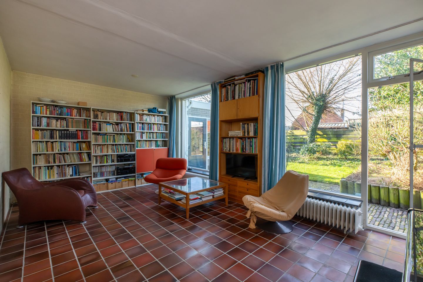 Photo 5 of Bisschopstraat 43