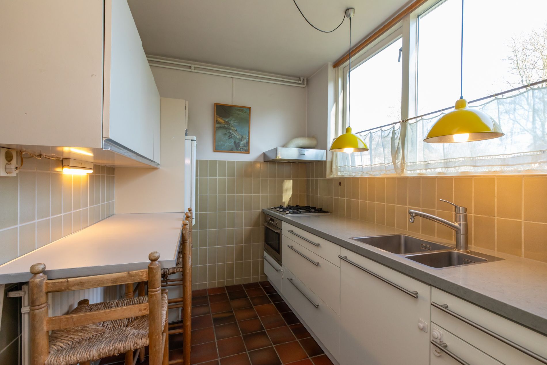 Photo 12 of Bisschopstraat 43