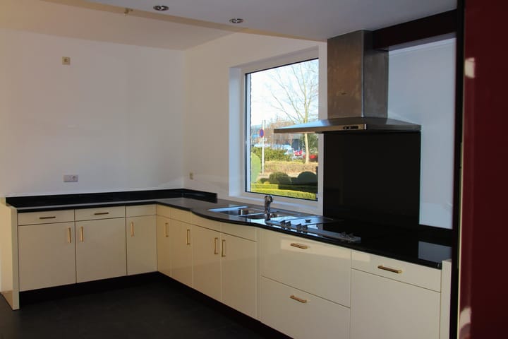 Foto 10 van Mgr. Claessensstraat 10