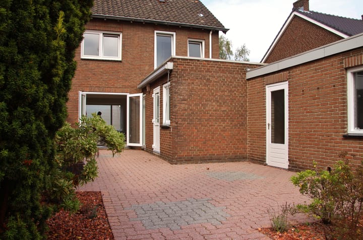 Foto 26 van Mgr. Claessensstraat 10