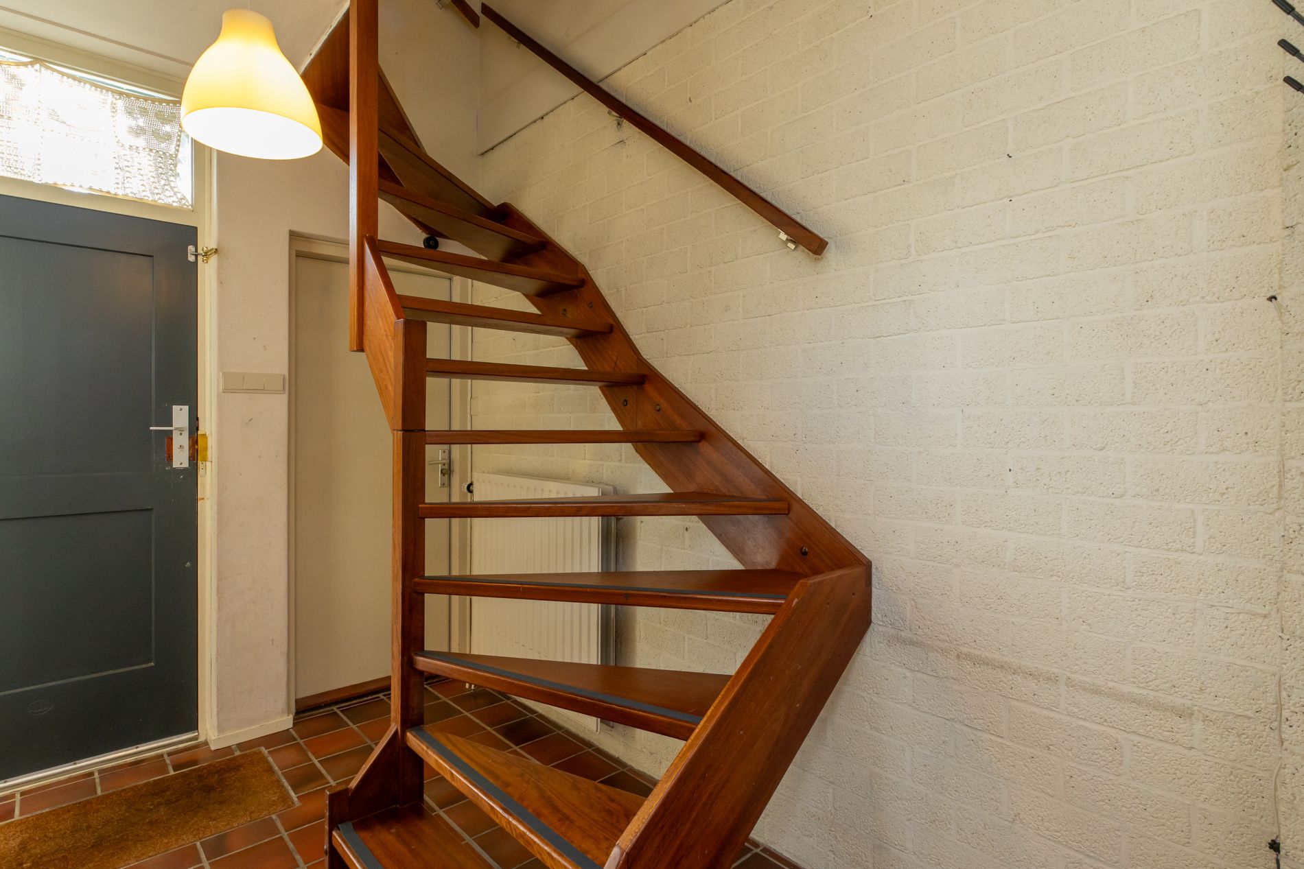 Photo 15 of Bisschopstraat 43