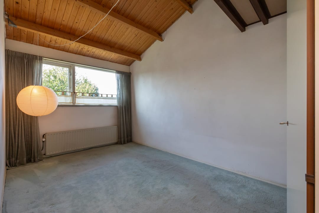 Photo 16 of Bisschopstraat 43