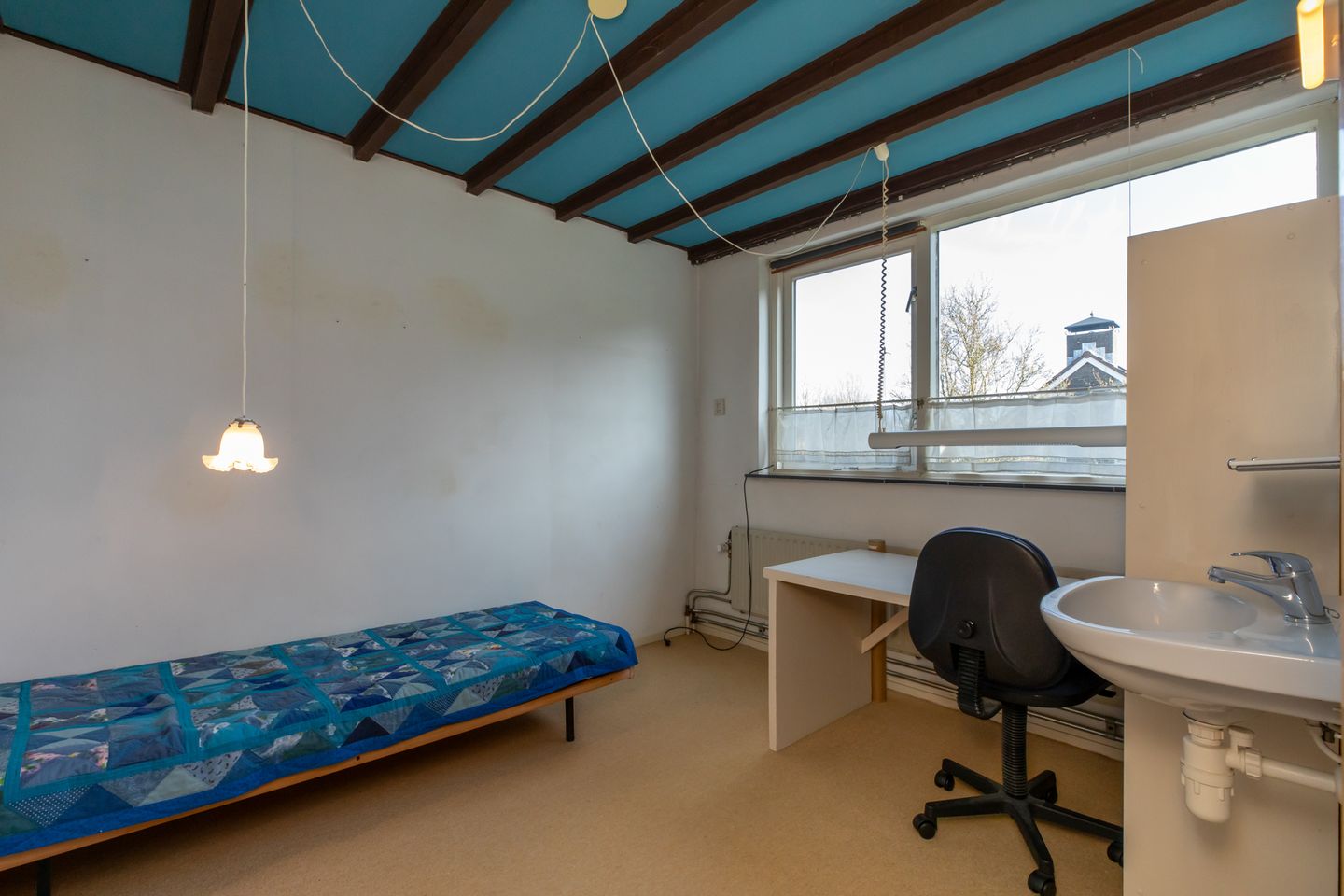 Photo 19 of Bisschopstraat 43