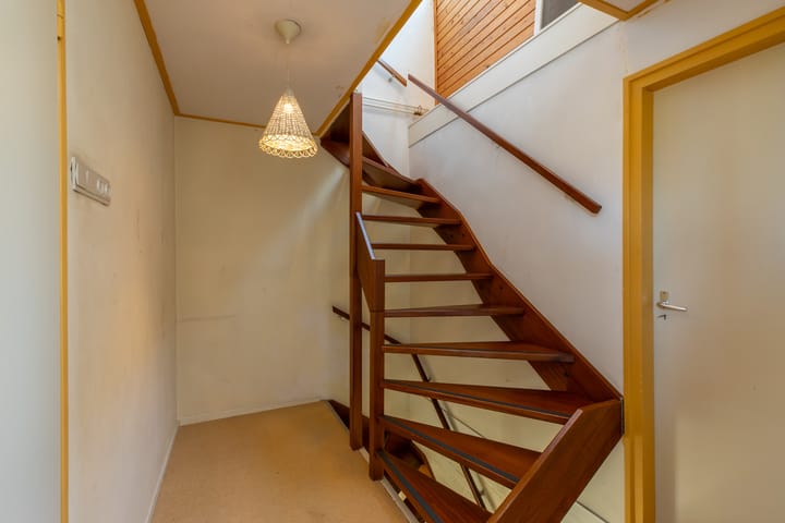 Foto 23 van Bisschopstraat 43