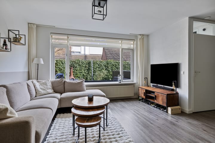 Foto 10 van Maria van Osstraat 27