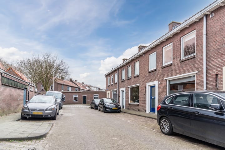 Foto 25 van Frans de Basstraat 19