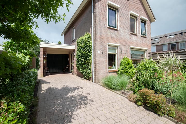 Foto 10 van J. van Raesfeldstraat 5