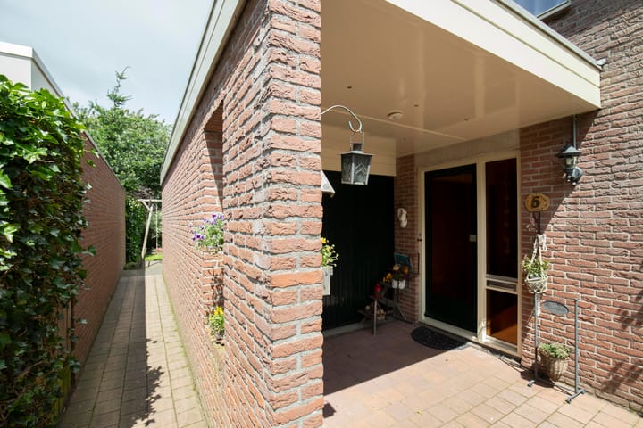 Foto 11 van J. van Raesfeldstraat 5