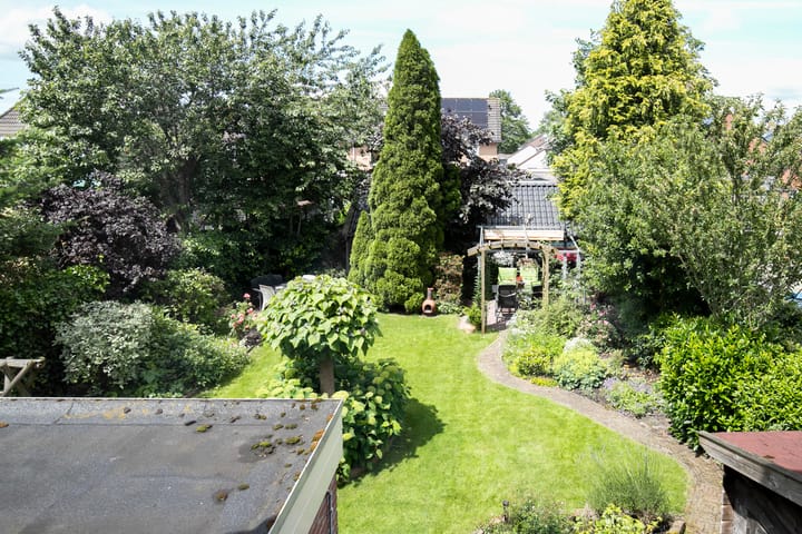 Foto 36 van J. van Raesfeldstraat 5