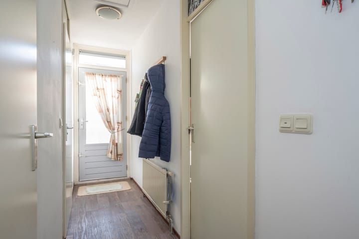 Photo 2 of Benzenraderweg 223