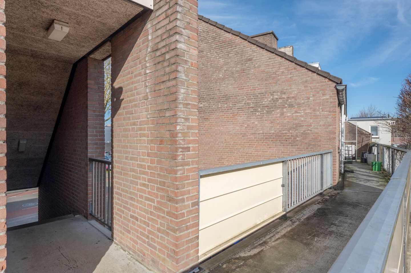 Photo 14 of Benzenraderweg 223