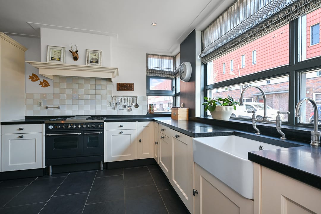 Photo 13 of J M van der Meystraat 19