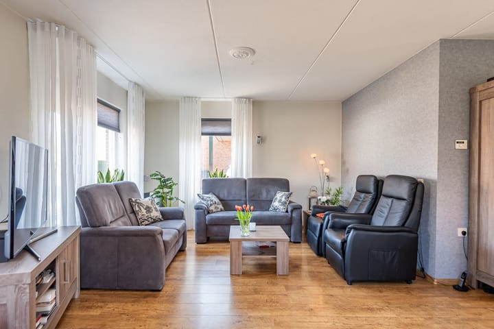 Foto 10 van Buizerdweg 17