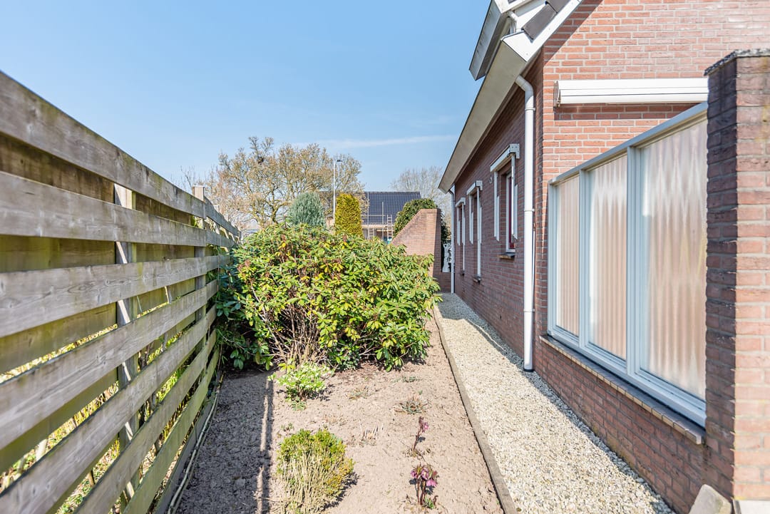 Photo 37 of Buizerdweg 17