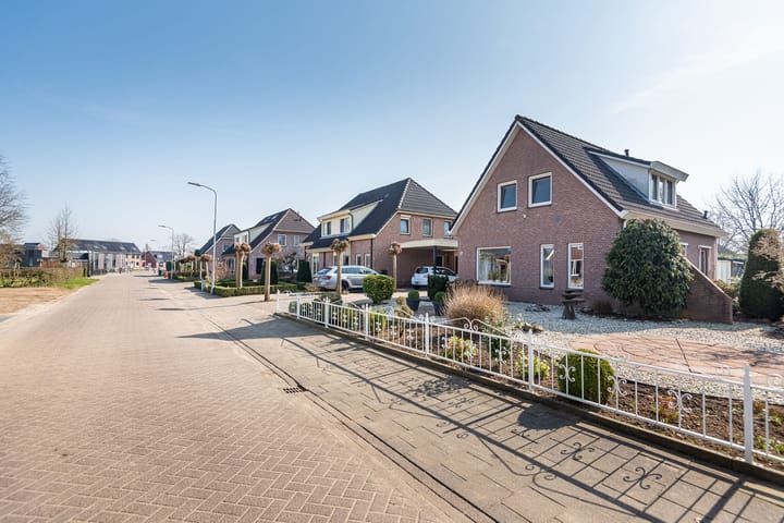 Foto 40 van Buizerdweg 17