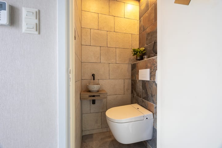 Foto 19 van Van den Berghlaan 517