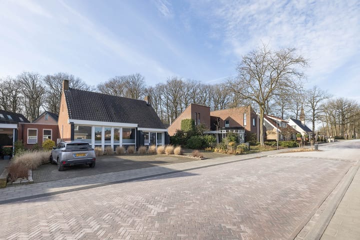 Foto 1 van Lossersestraat 8