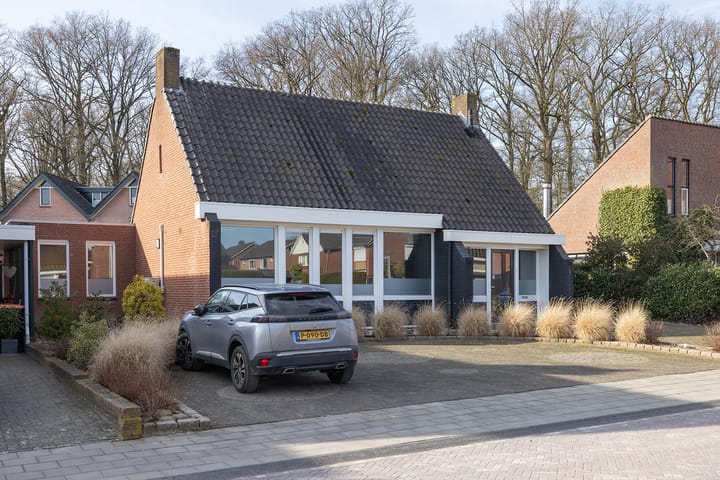 Foto 13 van Lossersestraat 8