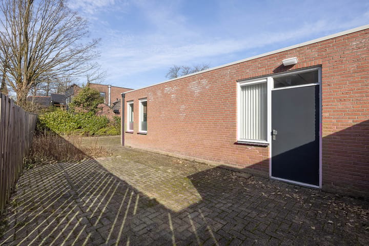 Foto 8 van Lossersestraat 8