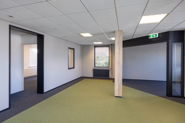 Foto 23 van Lossersestraat 8