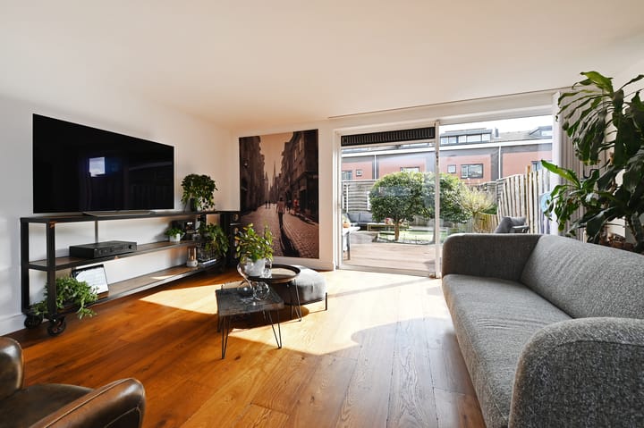 Photo 6 of Knopenmakerstraat 16