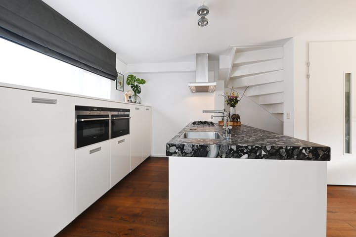 Photo 14 of Knopenmakerstraat 16