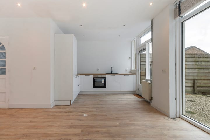 Foto 10 van Pieter de Hooghstraat 4