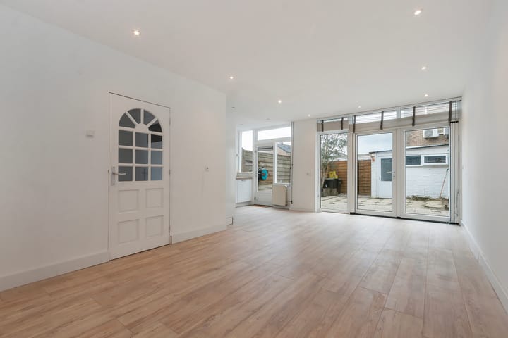 Foto 12 van Pieter de Hooghstraat 4