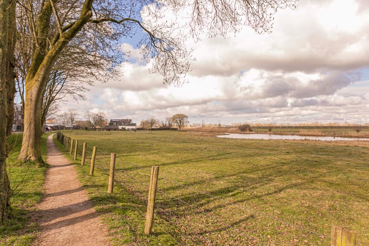 Foto 28 van Riederwaard 30