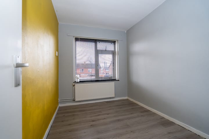 Foto 20 van Esdoornstraat 34