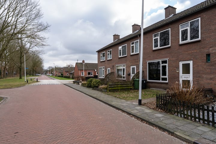 Foto 35 van Esdoornstraat 34