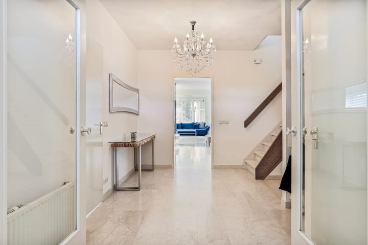 Photo 10 of Cor Gehrelslaan 82