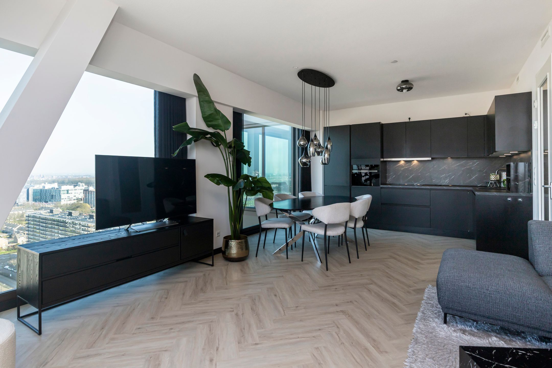 Foto 12 van C.T. Storklaan 565