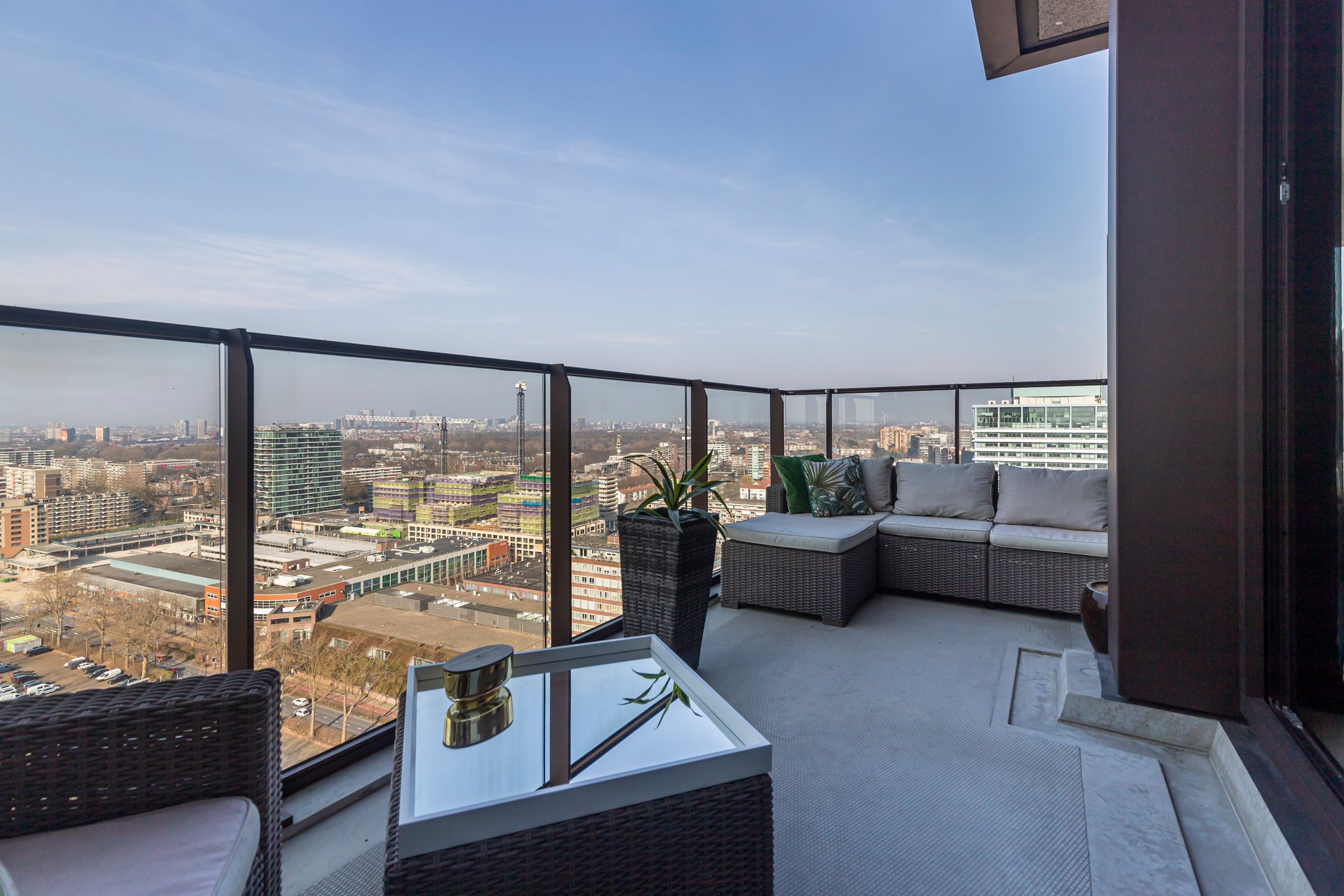 Foto 21 van C.T. Storklaan 565