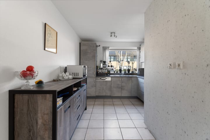 Photo 12 of Februaristraat 111