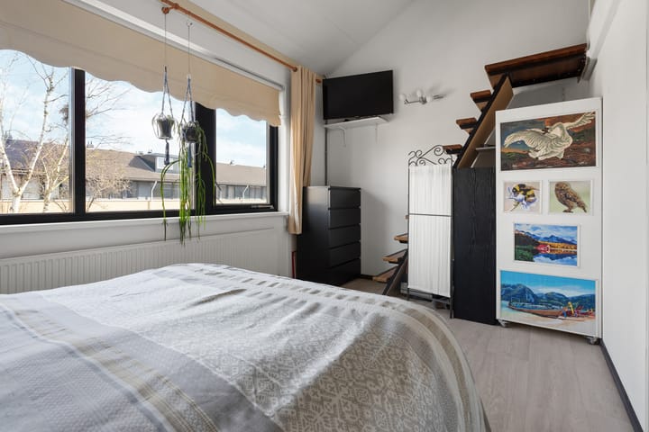 Photo 21 of Februaristraat 111