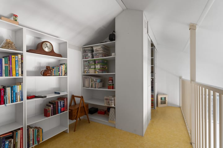 Photo 22 of Februaristraat 111