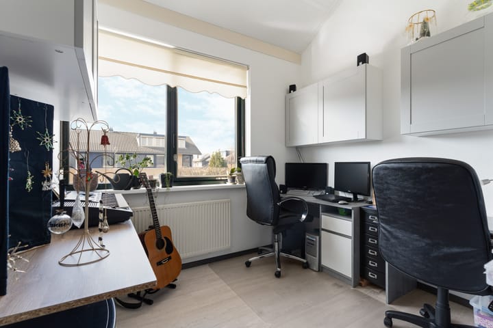 Photo 26 of Februaristraat 111