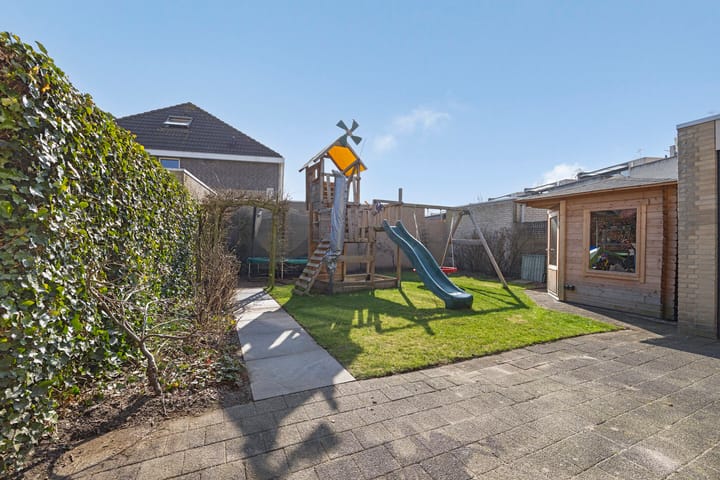 Foto 62 van Lieneke Willemenstraat 2